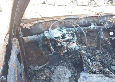 1999 Toyota Corolla Ce из США, поврежденный, VIN 1NXBR12E4XZ178165